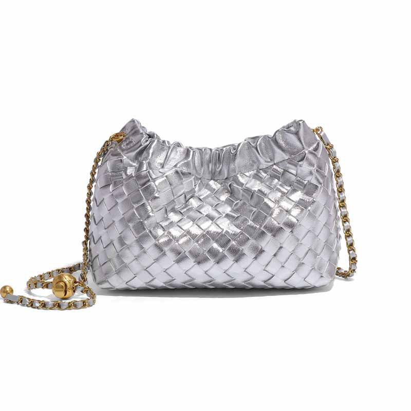 Cloud-shaped Woven Crossbody Bag