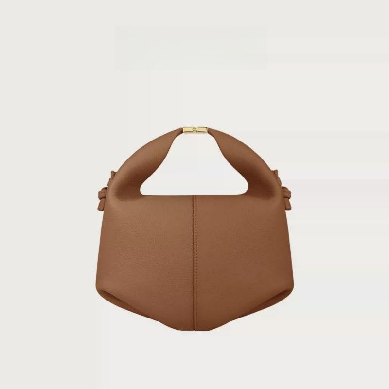 Versatile Shoulder Bag in Calf Leather