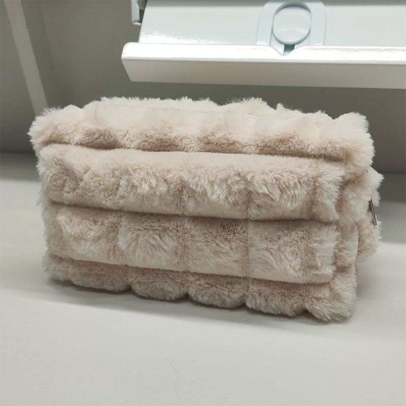 DIY Plush Maillard-style Bag