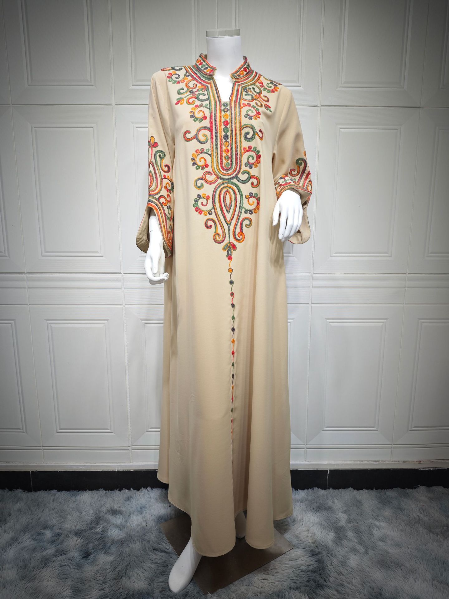 Long dress with Embroidery