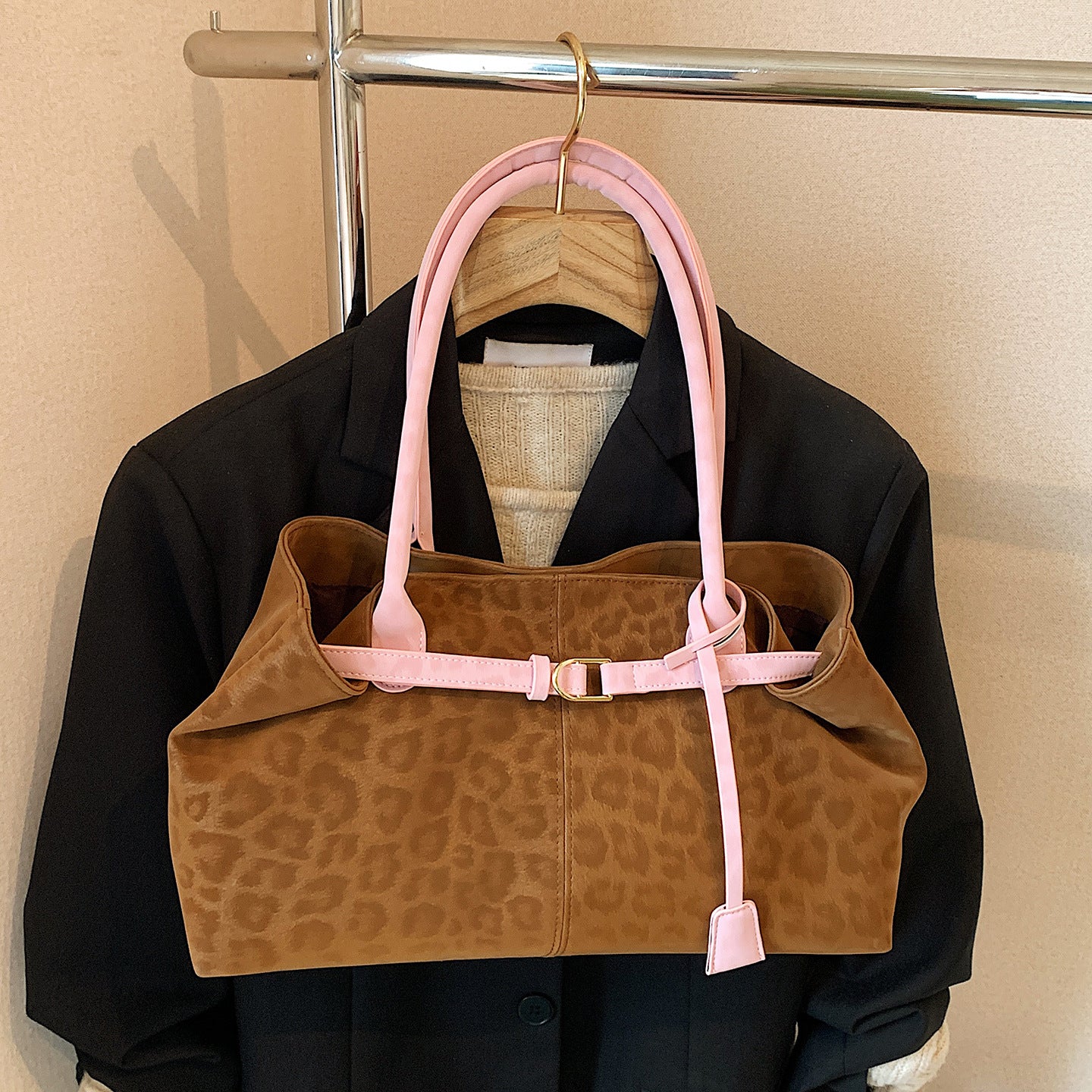 Leopard-print  Versatile Shoulder Bag