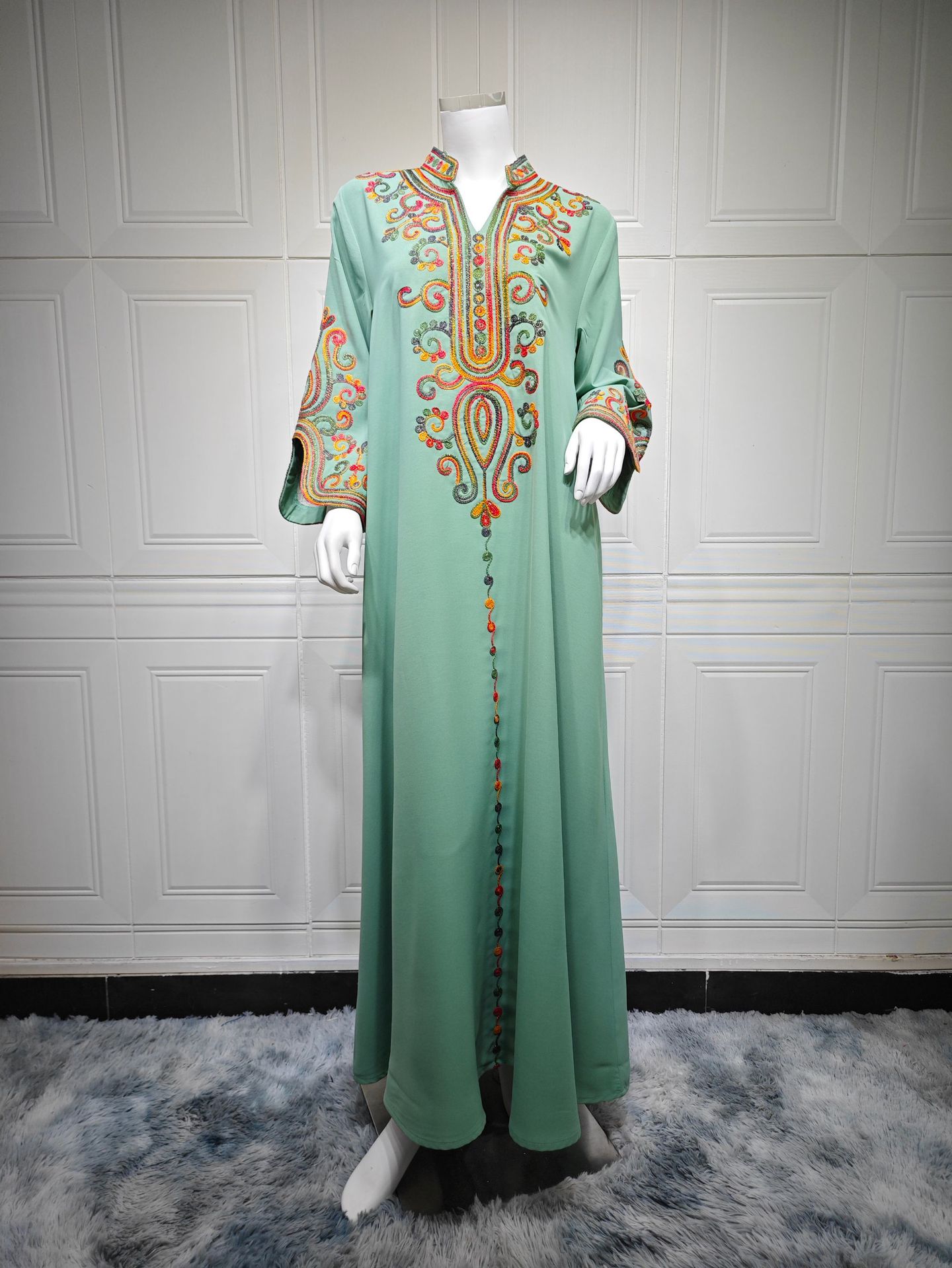 Long dress with Embroidery