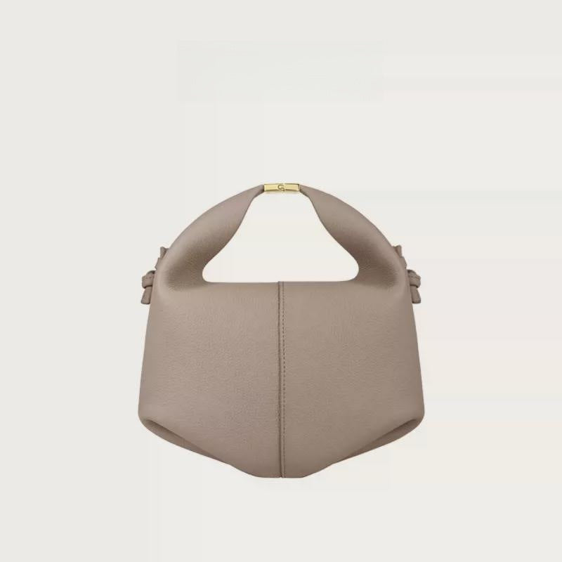 Versatile Shoulder Bag in Calf Leather