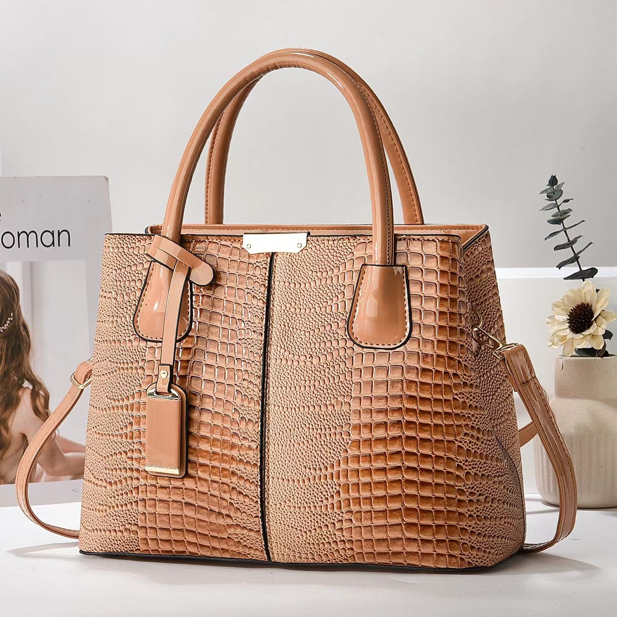 Textured Tote bag