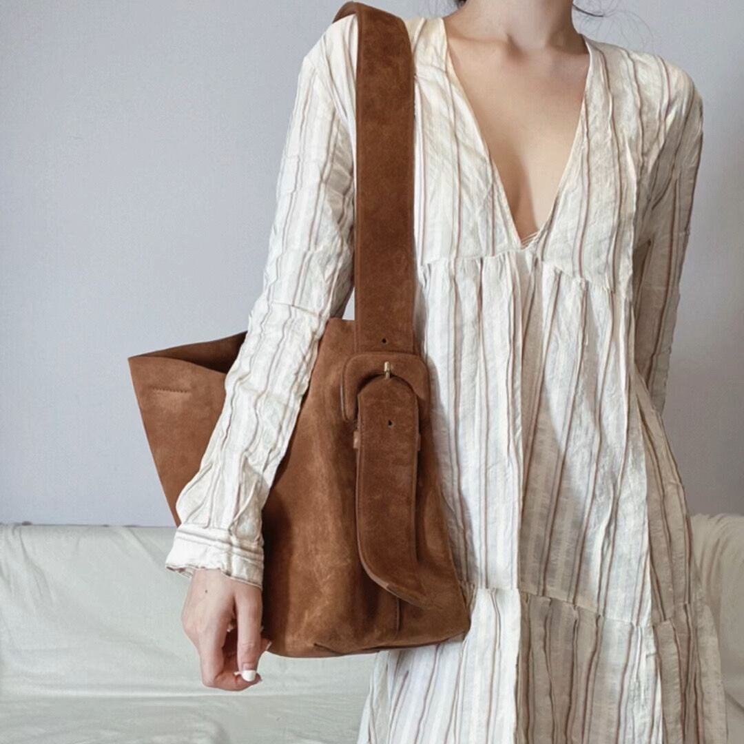 Large versatile shoulder Bag