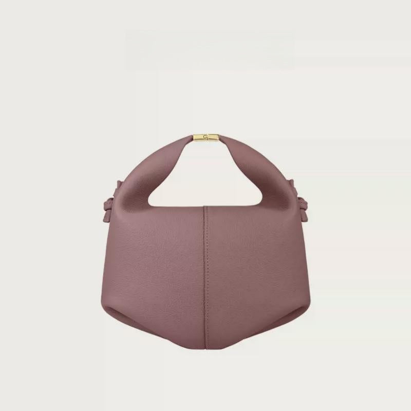 Versatile Shoulder Bag in Calf Leather