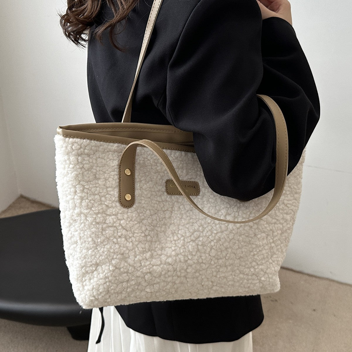 Furry Versatile Shoulder Bag
