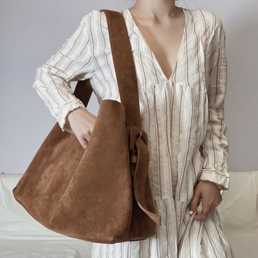 Large versatile shoulder Bag