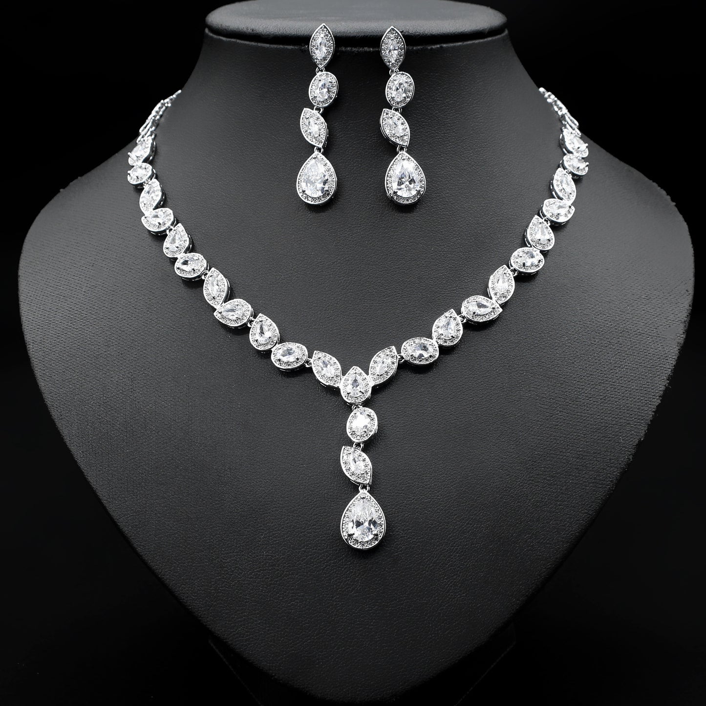 Colorful Zircon Necklace Earrings Clavicle Chain Noble Luxury Wedding Dress Three-piece Set